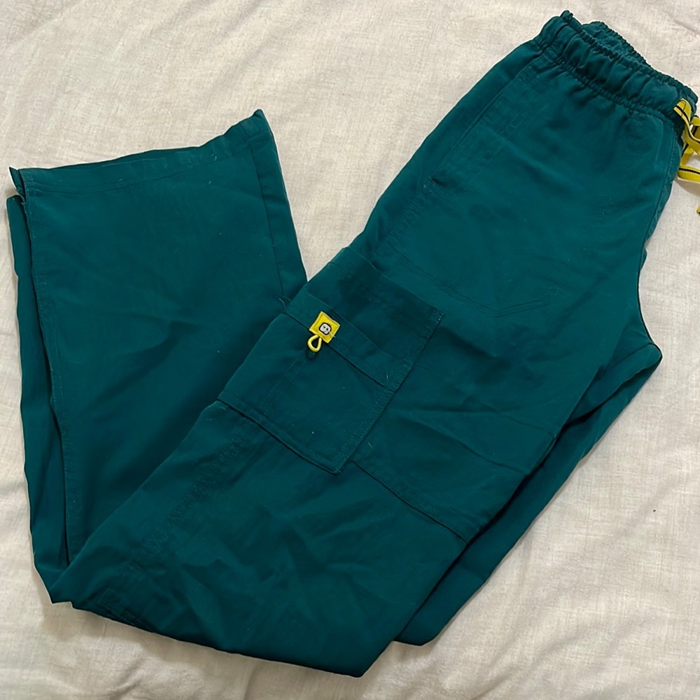 wonderwink XST scrub bottoms - army green color